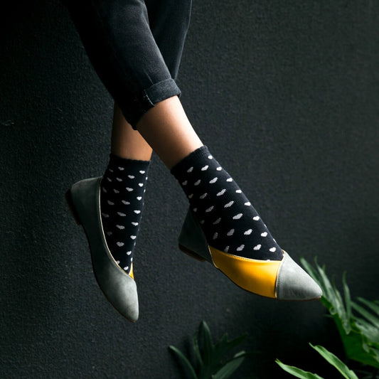 Audrey in Nimbus Grey and Buttercup Yellow