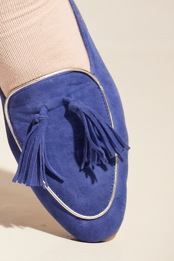 Diana in Periwinkle