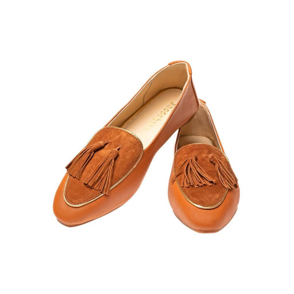 Diana in Saddle and Chestnut