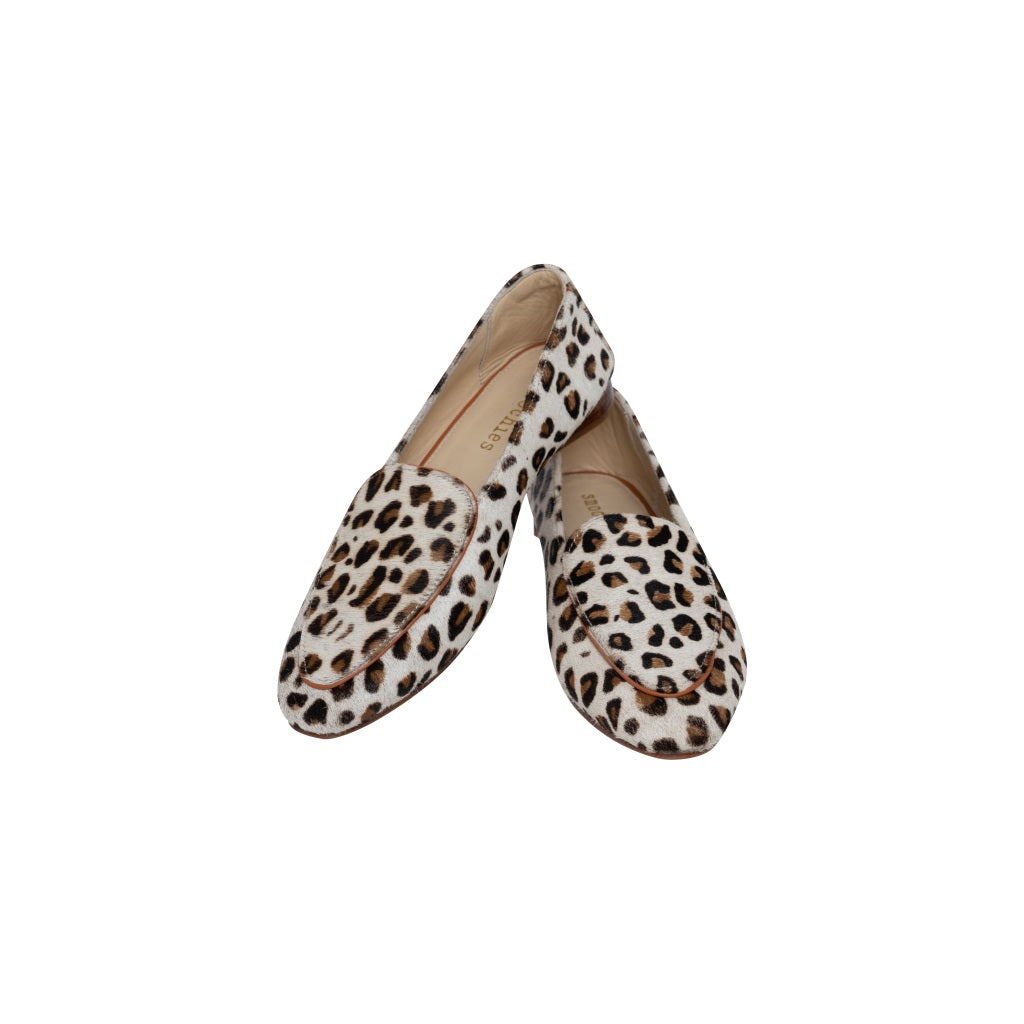 Diana in Animal Print with Caramel Trim